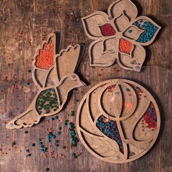 Wonderland Crafts 5.5" Flower Bead Organizer with Transparent Cover {5}