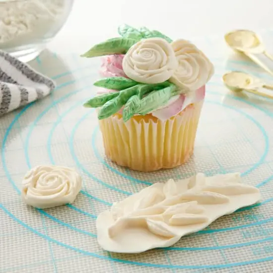 Satin Ice&reg; ChocoPan&reg; Modeling Chocolate, 1lb. Bright White {4}