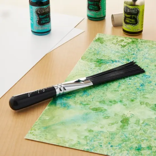 Tim Holtz&reg; Alcohol Ink Splatter Brush {4}