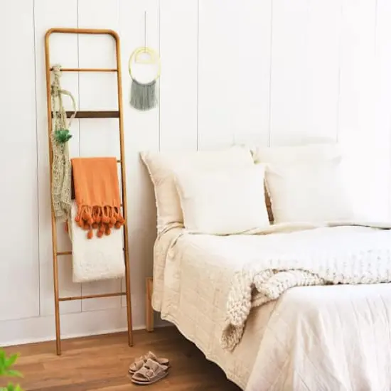 Hello Honey&reg; Gold Round Metal Wall Hanging with Tassel {5}