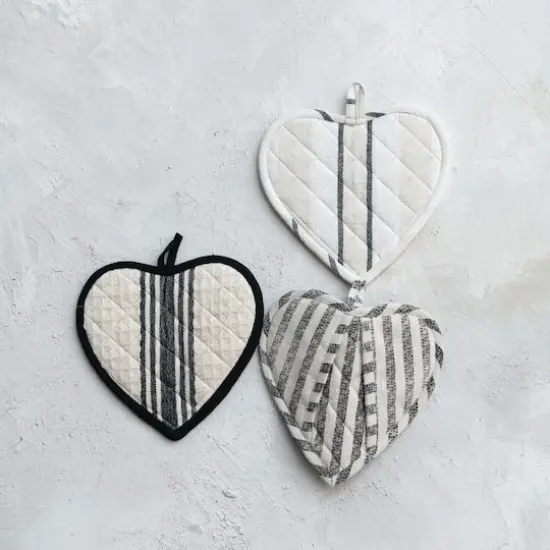 Hello Honey&reg; Black & White Chic Cotton Quilted Heart Shaped Pot Holders Set {5}