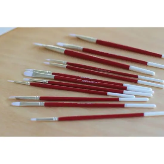 Hello, Artist! Short Handle White Taklon 12 Piece Brush Set {6}