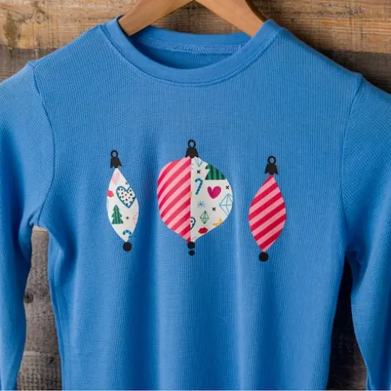 Cricut&reg; Gingerbread Spice Holiday Vinyl & Iron-On Set {3}