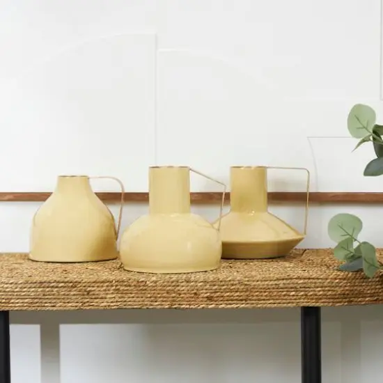 CosmoLiving by Cosmopolitan Yellow Metal Abstract Enameled Vase with Gold Handle Set {15}