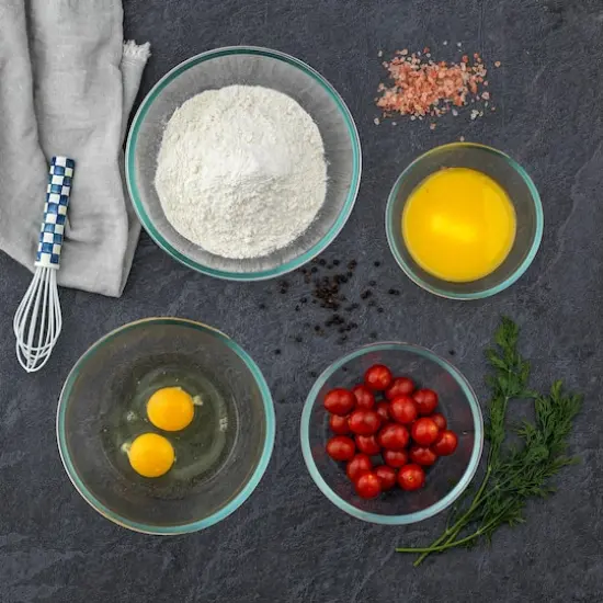 JoyJolt&reg; Glass Mixing Bowls with Lids Set Red {8}