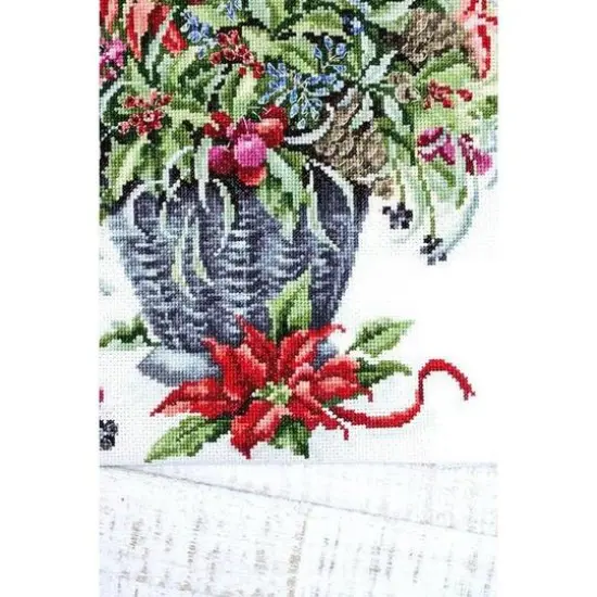 Luca-s December Bouquet? Counted Cross Stitch Kit {8}
