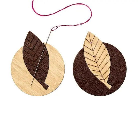 Wonderland Crafts Leaf Double-Sided Magnetic Needle Holder {1}