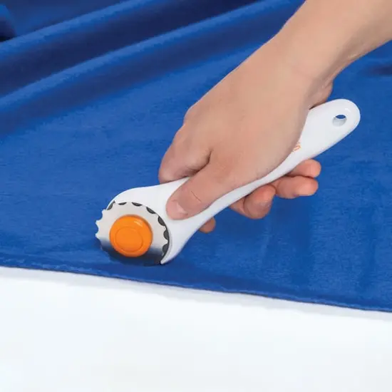 Fiskars&reg; 45mm Perforating Rotary Blade {4}