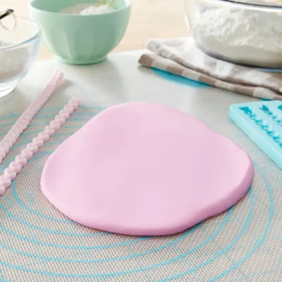 Satin Ice&trade; Vanilla Fondant, 2lb. Baby Pink {4}