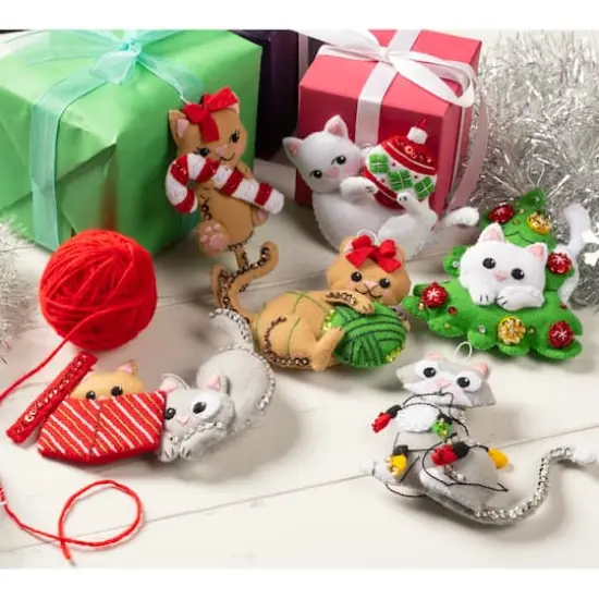 Bucilla&reg; Frisky Kitties Felt Ornament Kit {3}