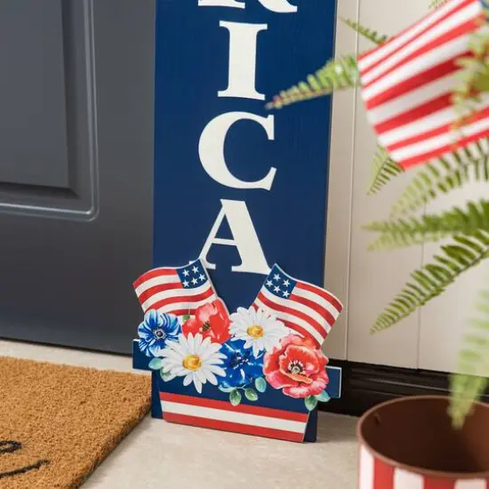 Glitzhome&reg; 42" Patriotic America Wood Porch D&eacute;cor {6}