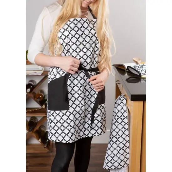 DII&reg; White & Black Lattice Print 2-Pocket Apron Assorted {8}
