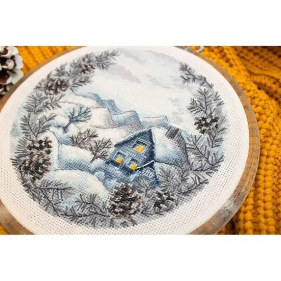 Luca-S The Winter Counted Cross Stitch Kit {6}