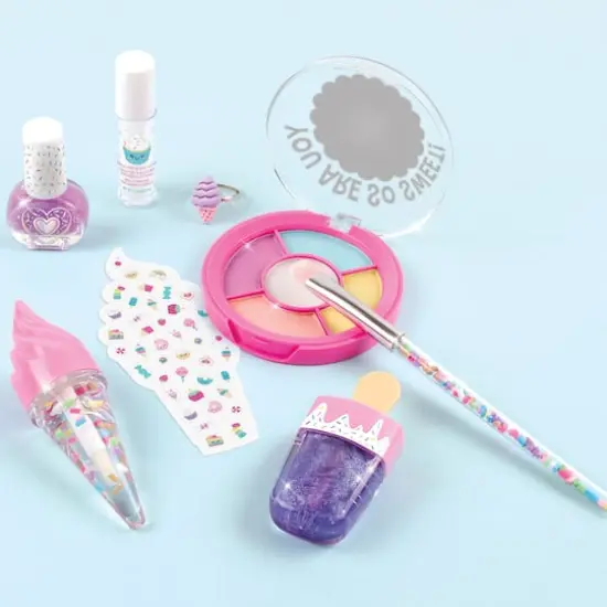 Make It Real&trade; Candy Shop Cosmetic Set {6}