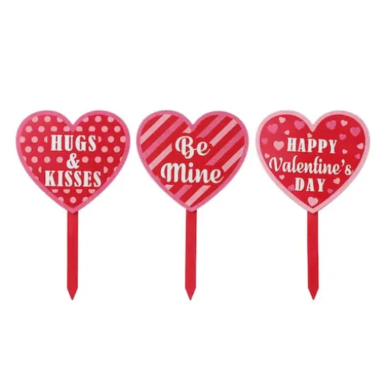 Glitzhome&reg; 15" Wooden Heart-Shaped Valentine's Yard Stakes Set {1}