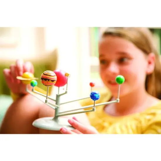 Toysmith&reg; 4M Solar System Planetarium Model Kit {6}