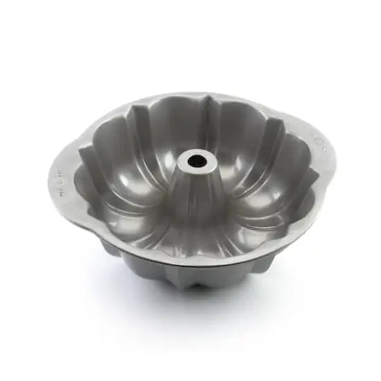 USA Pan&reg; 10" Fluted Tube Cake Pan {1}