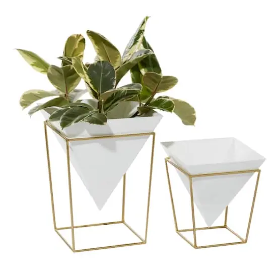 CosmoLiving by Cosmopolitan Set of 2 White Metal Contemporary Planter, 10", 15" {1}