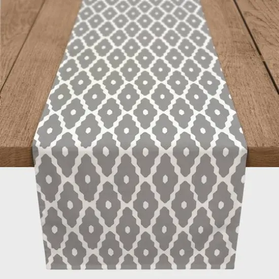 Diamond Zig Zags Indoor/Outdoor Table Runner Gray {3}