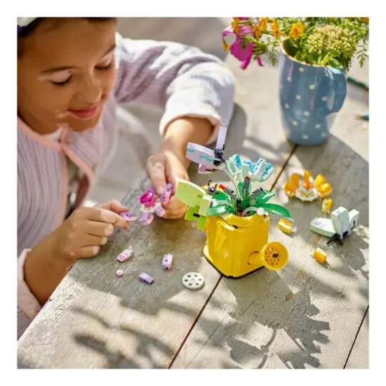 LEGO&reg; Creator&trade; 3in1 Flowers in Watering Can {6}