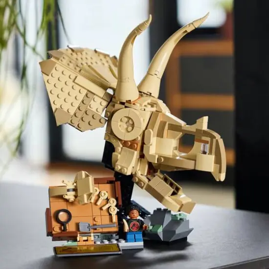 LEGO&reg; Jurassic World Dinosaur Fossils: Triceratops Skull Model Set 76969 {6}