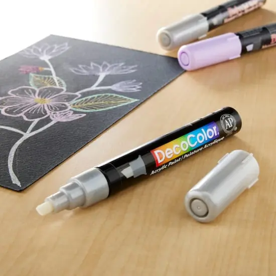 DecoColor&trade; Chisel Tip Acrylic Paint Marker Silver {3}