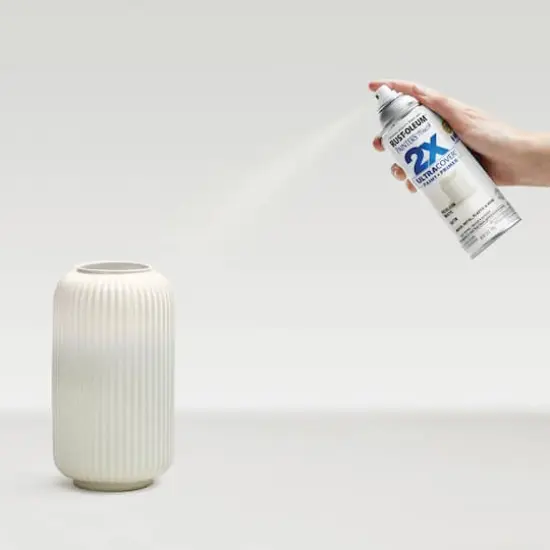 Painter's Touch&reg; 2X Ultra Cover&reg; Satin Spray Paint Heirloom White {7}