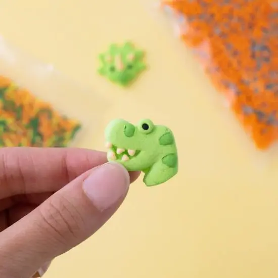 Sweetshop&trade; Dinos Decorating Kit {4}