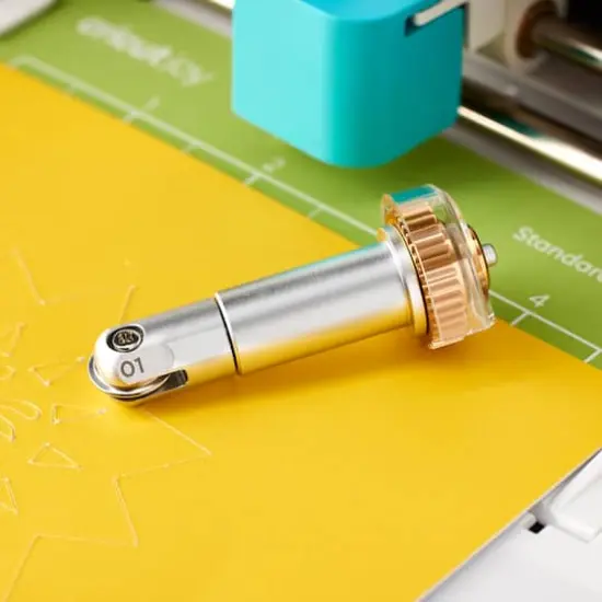 Cricut&reg; Single Scoring Wheel Tip + Housing {3}