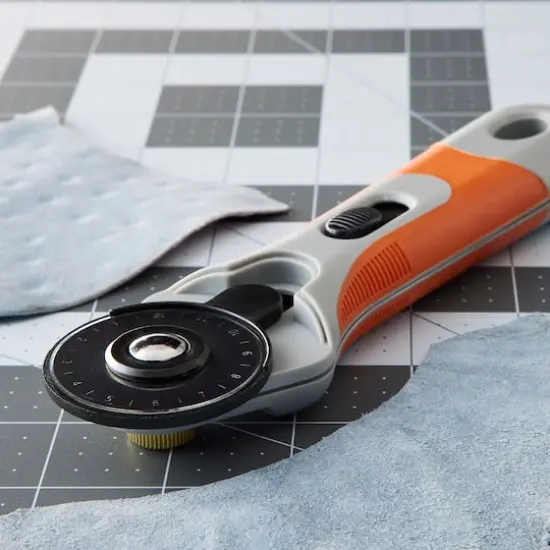 Rotary Cutter by ArtMinds&trade; {3}