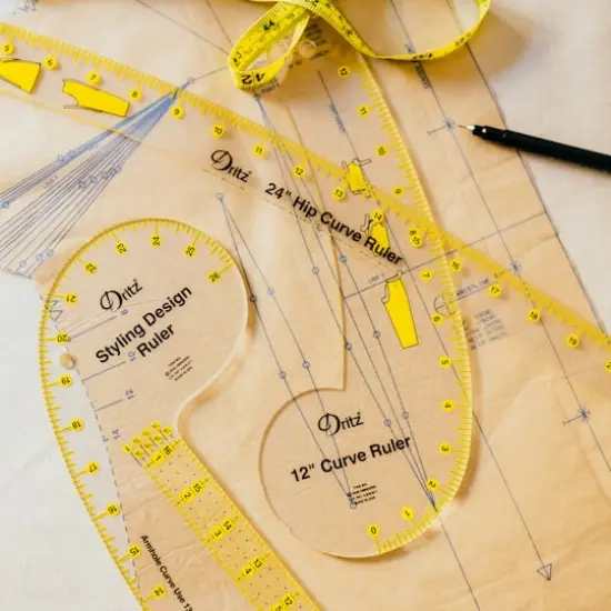 Dritz&reg; Styling Design Ruler {3}