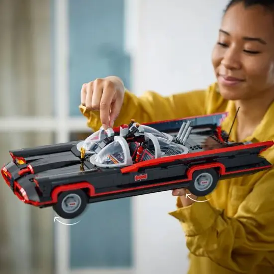 LEGO&reg; DC Batman&trade;: The Classic TV Series Batmobile&trade; Set 76328 {6}