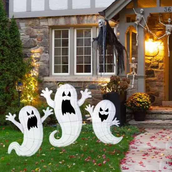 Glitzhome&reg; Set of 3 Lighted Halloween 2.5D Ghosts Family Outdoor Decor {5}