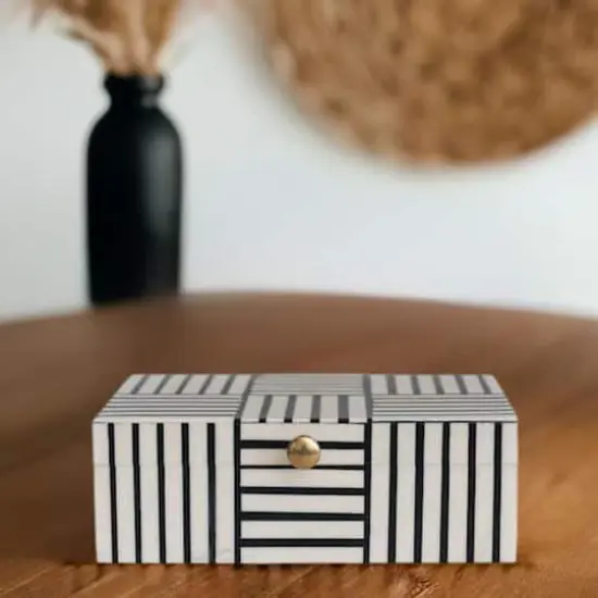 Hello Honey&reg; 3" Modern Black & White Striped Box with Gold Clasp {3}