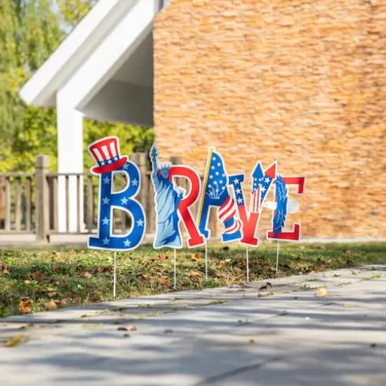 Glitzhome&reg; 43" Patriotic America Brave Yard Stake Set {4}