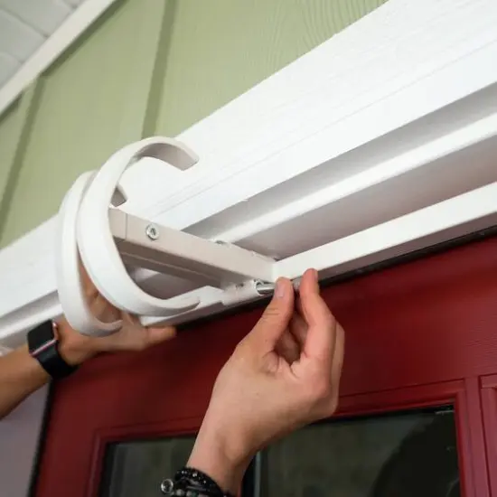 Village Lighting White Single Door Garland Hanger {5}