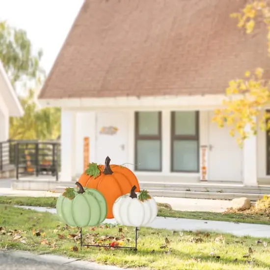 Glitzhome&reg; 23.75" Fall Metal Stacked Pumpkin Yard Stake {3}