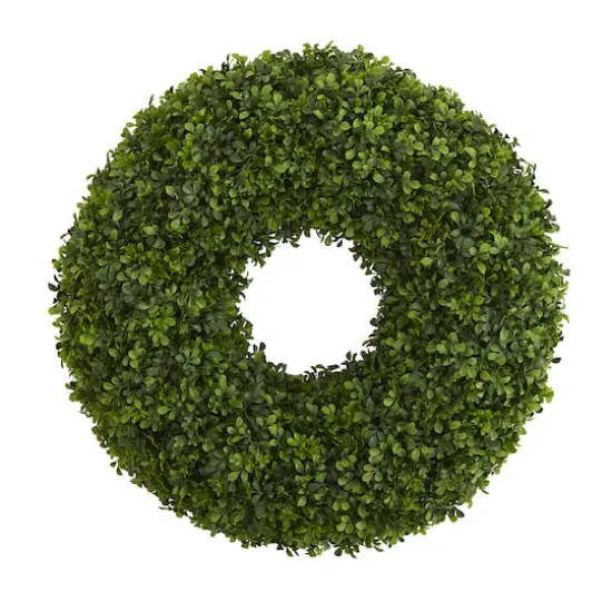 28" Green Boxwood Wreath {1}