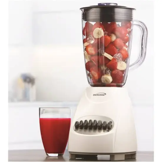Brentwood White 12-Speed Blender {4}
