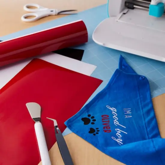 Siser&reg; Easyweed&reg; Heat Transfer Vinyl Sampler, Red, White & Black {3}