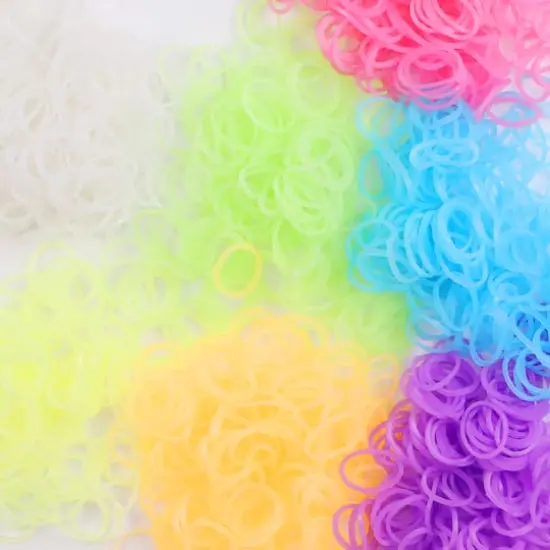 Rainbow Loom&reg; Glow-In-the-Dark Treasure Box&trade; Bracelet Making Kit {5}