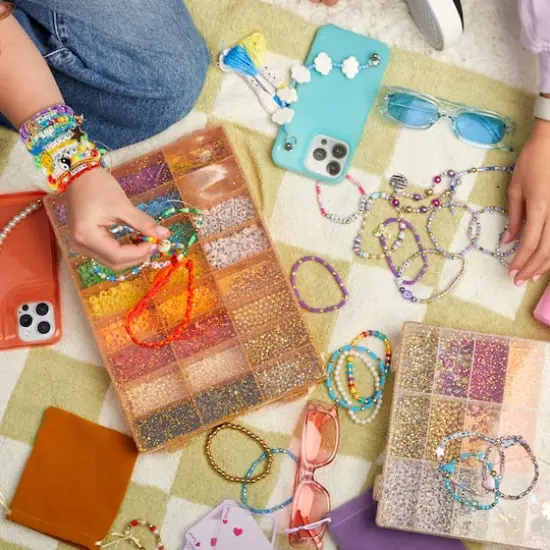 STMT&trade; True2U&trade; D.I.Y. Rainbow Bead Case {4}