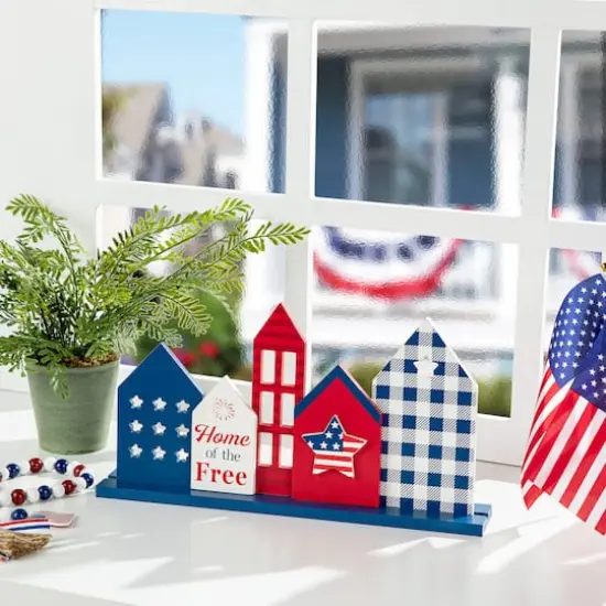 Glitzhome&reg; 16" Wooden Patriotic America House Table D&eacute;cor {4}