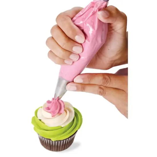 Wilton&reg; Cupcake Decorating Set {4}