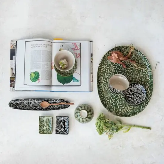 Hello Honey&reg; 5" Botanical Round Stoneware Plate, 12ct. {3}