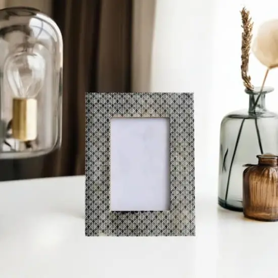 Hello Honey&reg; Gray Handmade Glass 4" x 6" Photo Frame {2}