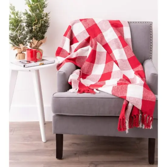 DII&reg; Red & White Buffalo Check Throw {3}