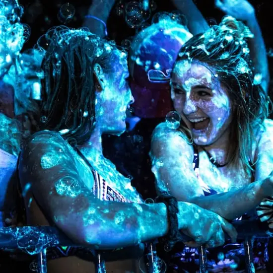 Atomic Bubbles 64oz. Blue Tekno Bubbles Smart Pouch Refill {3}