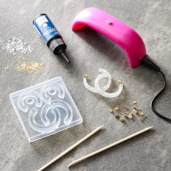 Blue Moon Studio&trade; UV Resin Craft Hoop Earring Starter Kit {3}