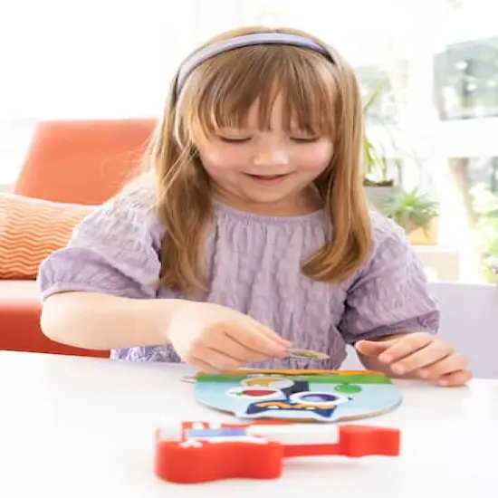 Educational Insights Pete the Cat I Love My White Shoes Game {4}